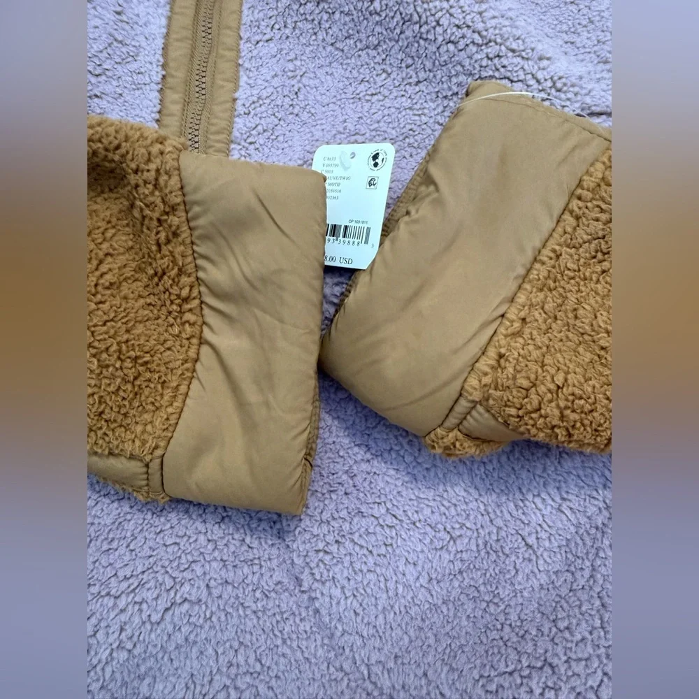 NWT 🏷️ Free People Movement Mountain High
Logo Half Zip Fleece - Picture 9 of 14